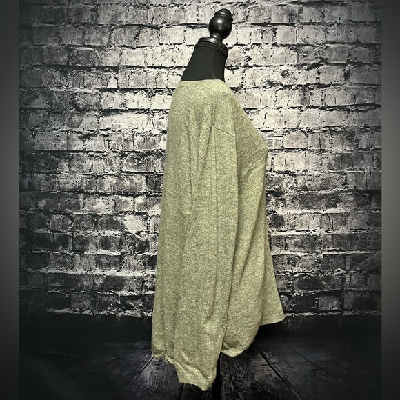 H&M Sweater - Picture 5 of 5